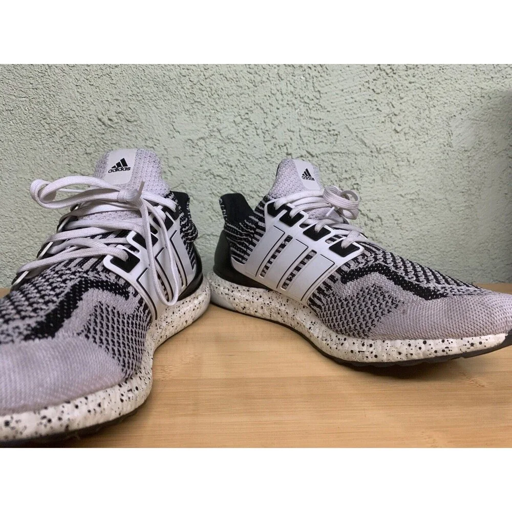 Adidas Ultraboost 5.0 Men's Sneakers‎ Running Shoes White Black HP2474 Size 13